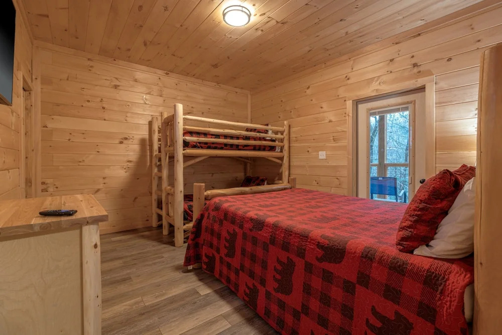 212 Misty Mountain View 4 Bedroom Cabin