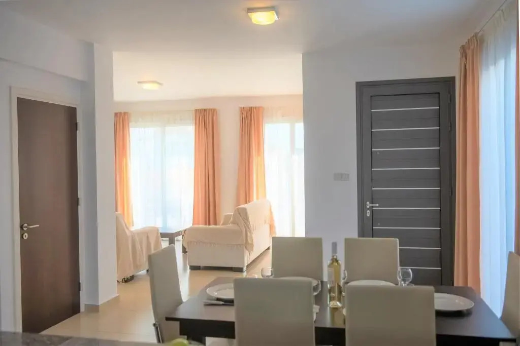 Seaview Villa Coral Bay with pool