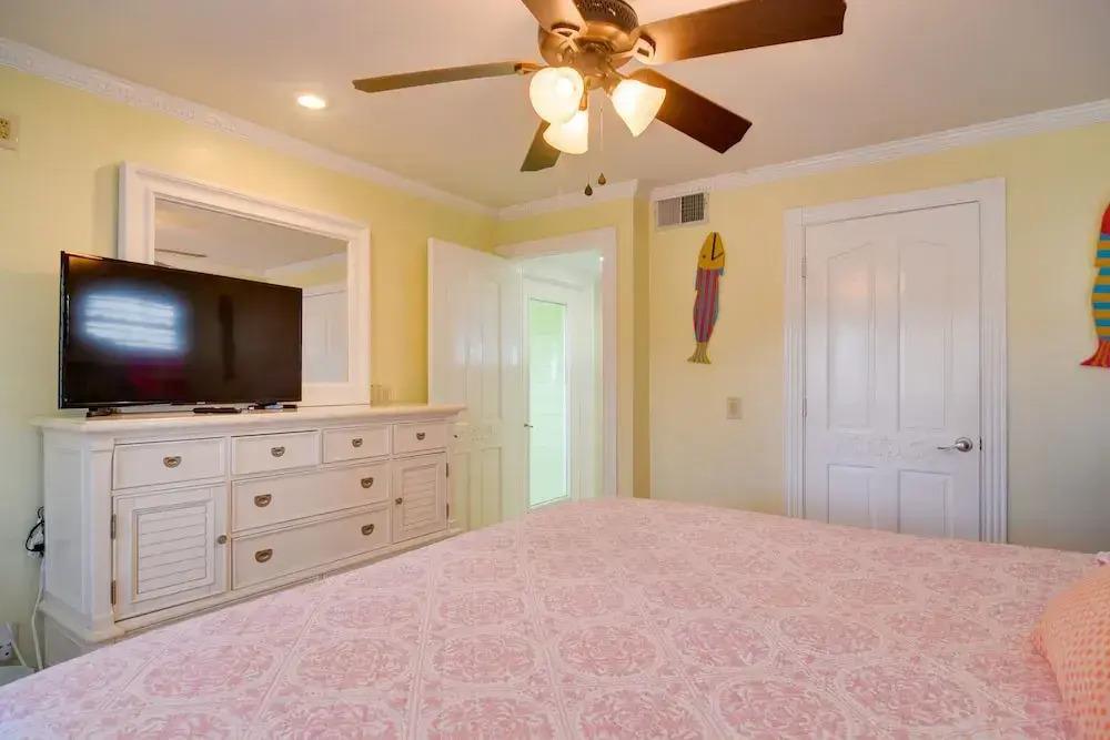 White Sands Retreat - 4 Bedroom White Sands House - BTR 65037