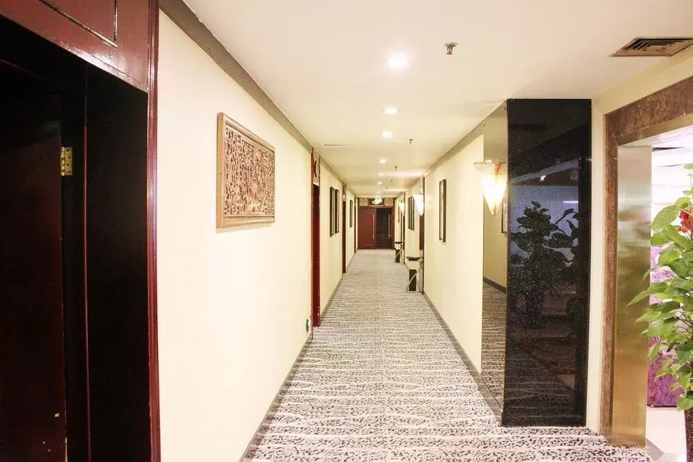 Huiwen Hotel