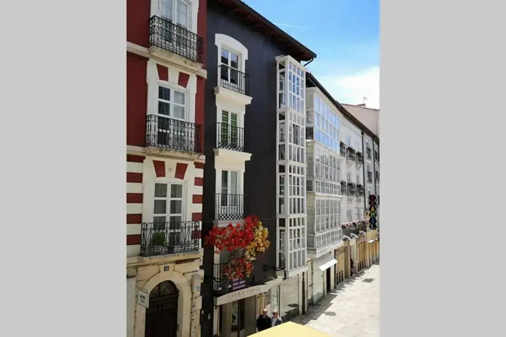 La Joya Del 32. Centro De Burgos. Wifi