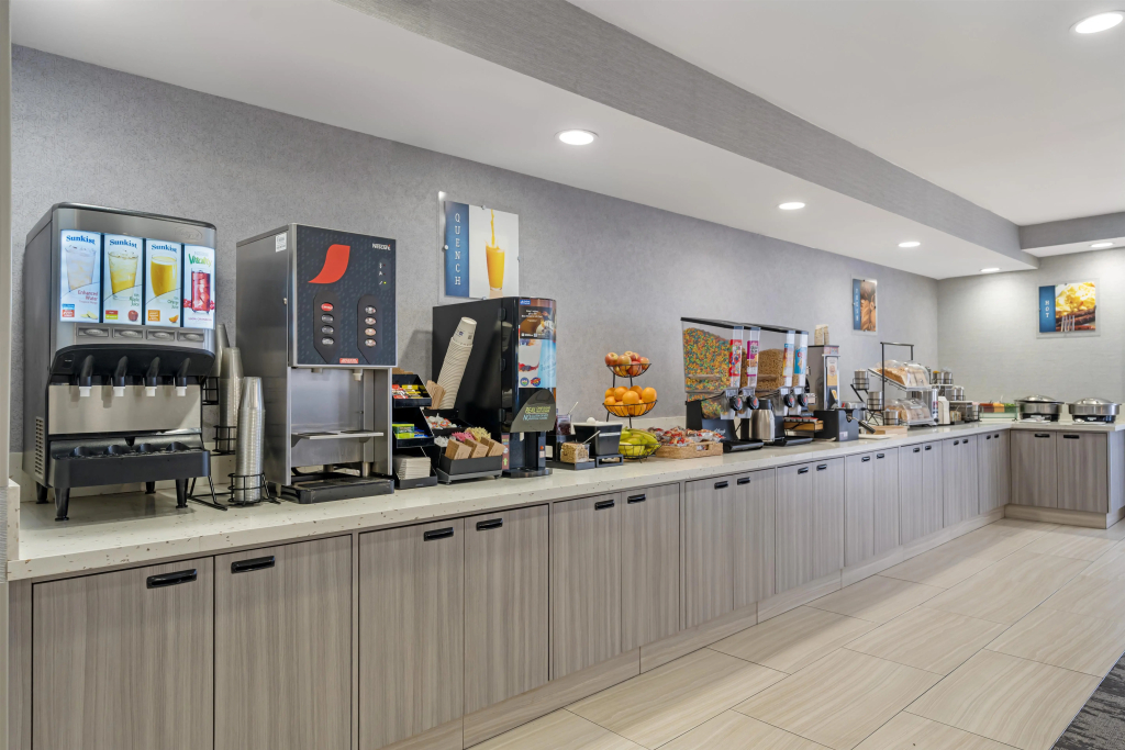 Best Western Plus Fresno Airport Hotel