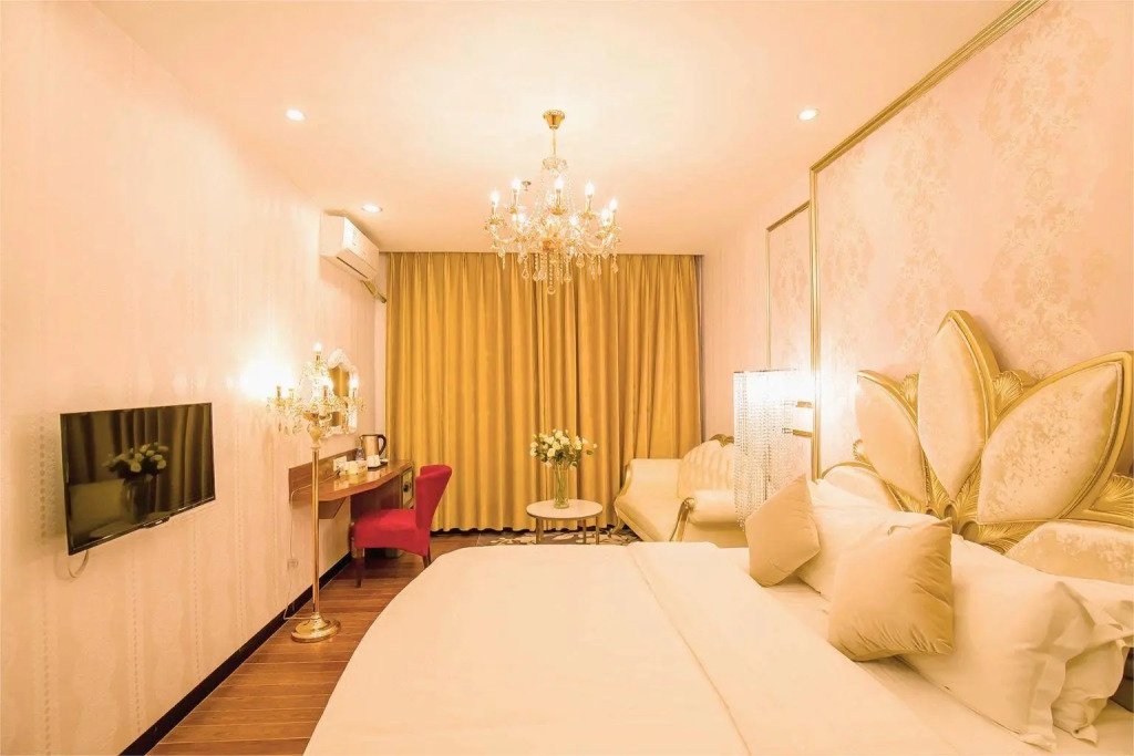 Zhuxing Boutique Theme Hotel