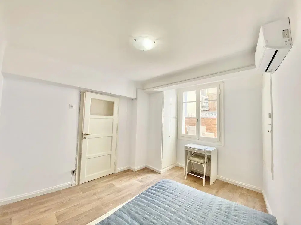Quiet Flat With Outdoor Space in Central Athens