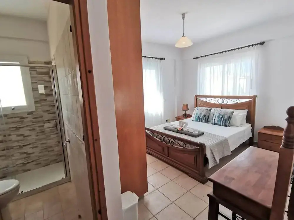 Sobella Villa - 3 Bedroom Villa With 10 x 4 Pool