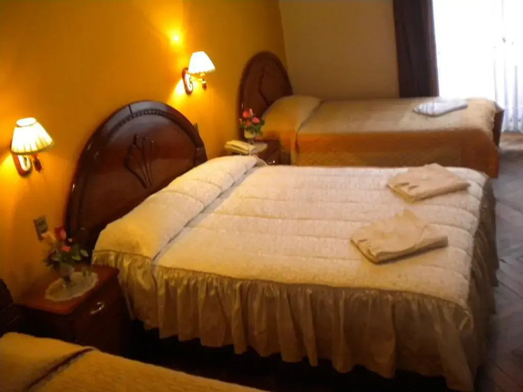 Las Torres Hostal