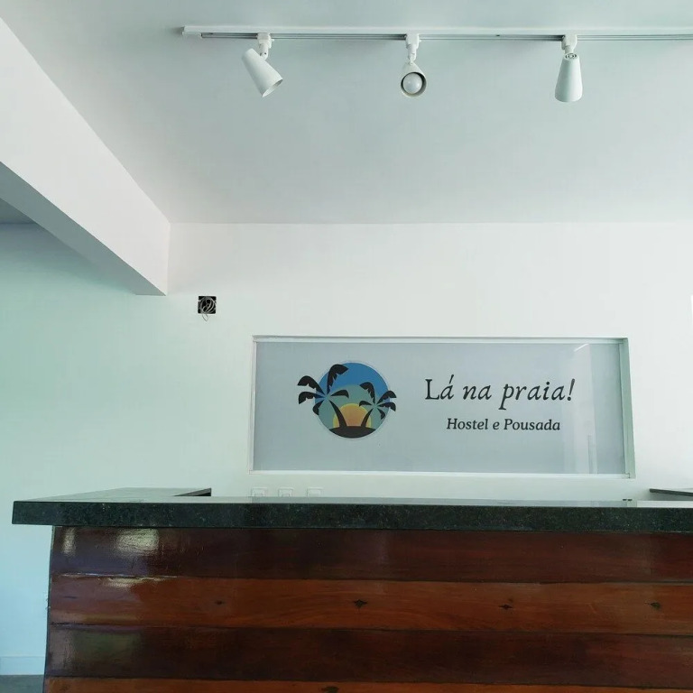 Lá na Praia Pousada e Hostel