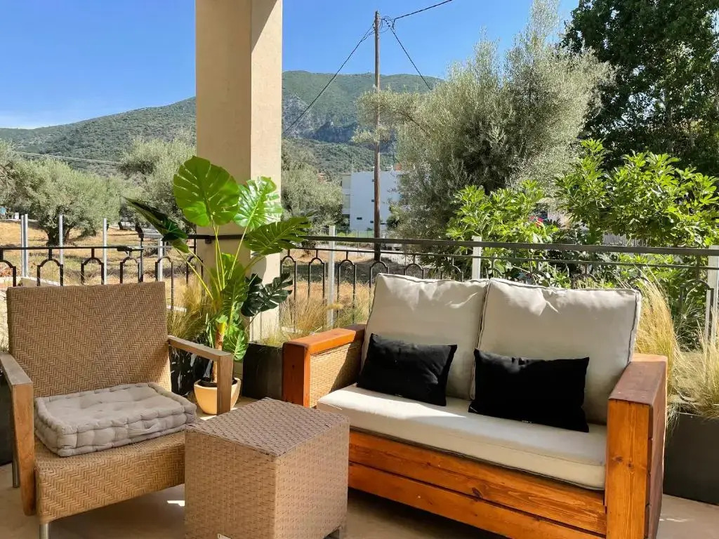 KL SUITES LEFKADA - Feel At home NEW BOHO APARTMENT 400m from beach NIDRI TOWN CENTER