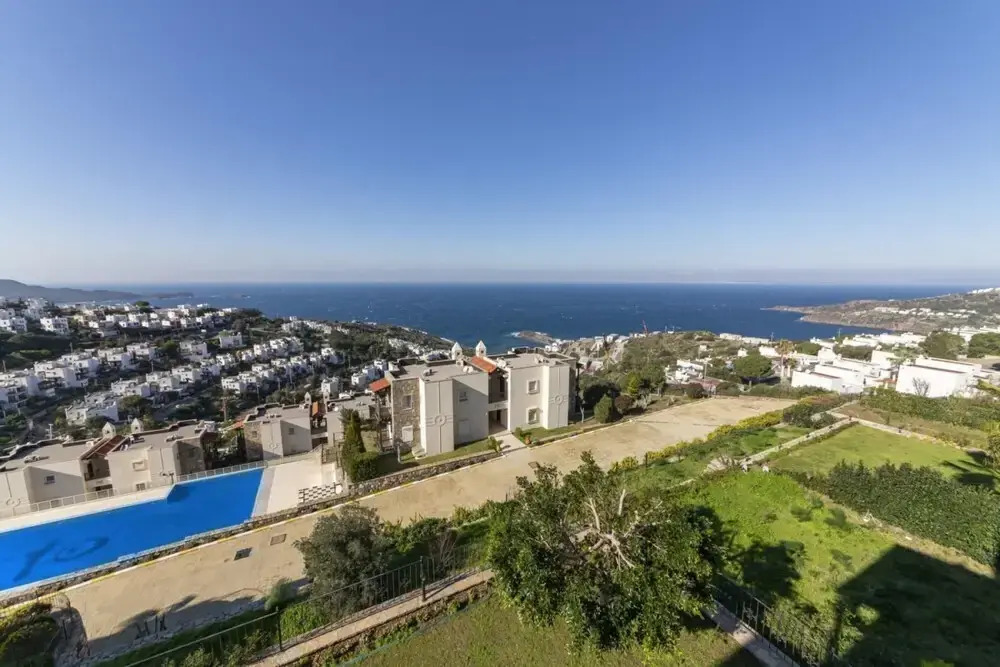 Comfy Villa With Lovely View in Gundogan Bodrum