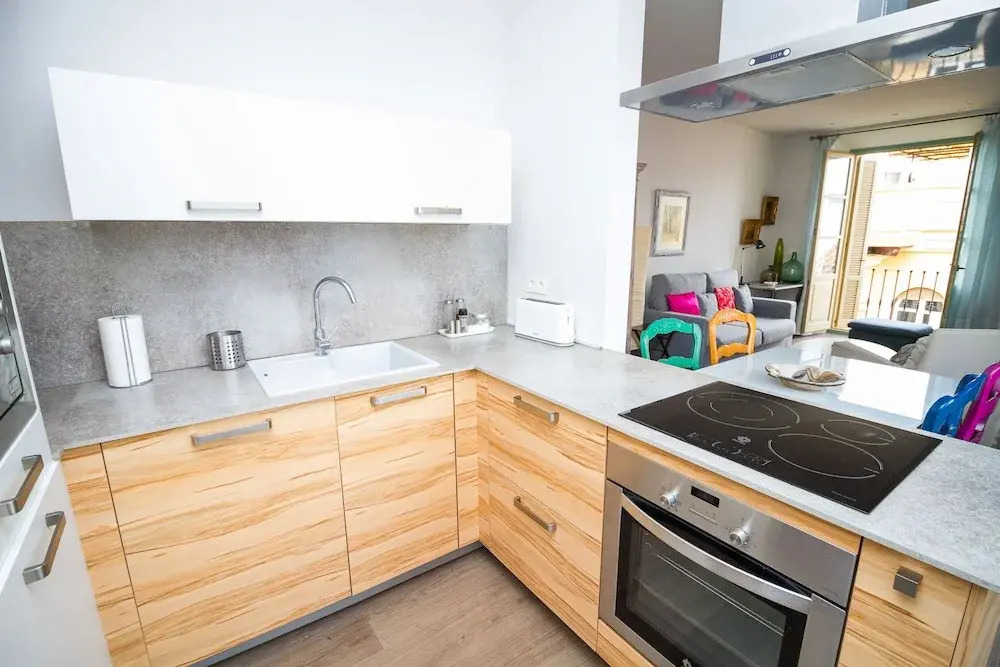 Adorable Apartment Ollerias