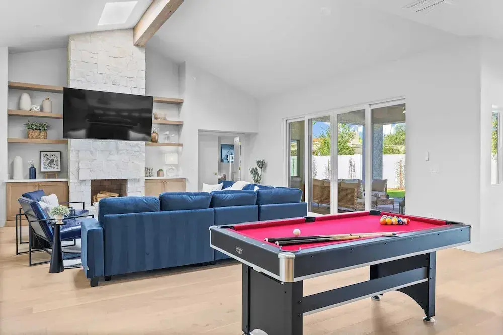 El Dorado by Avantstay Luxe 4BR w/ Pool, Putting Green, Fireplace Near Kierland