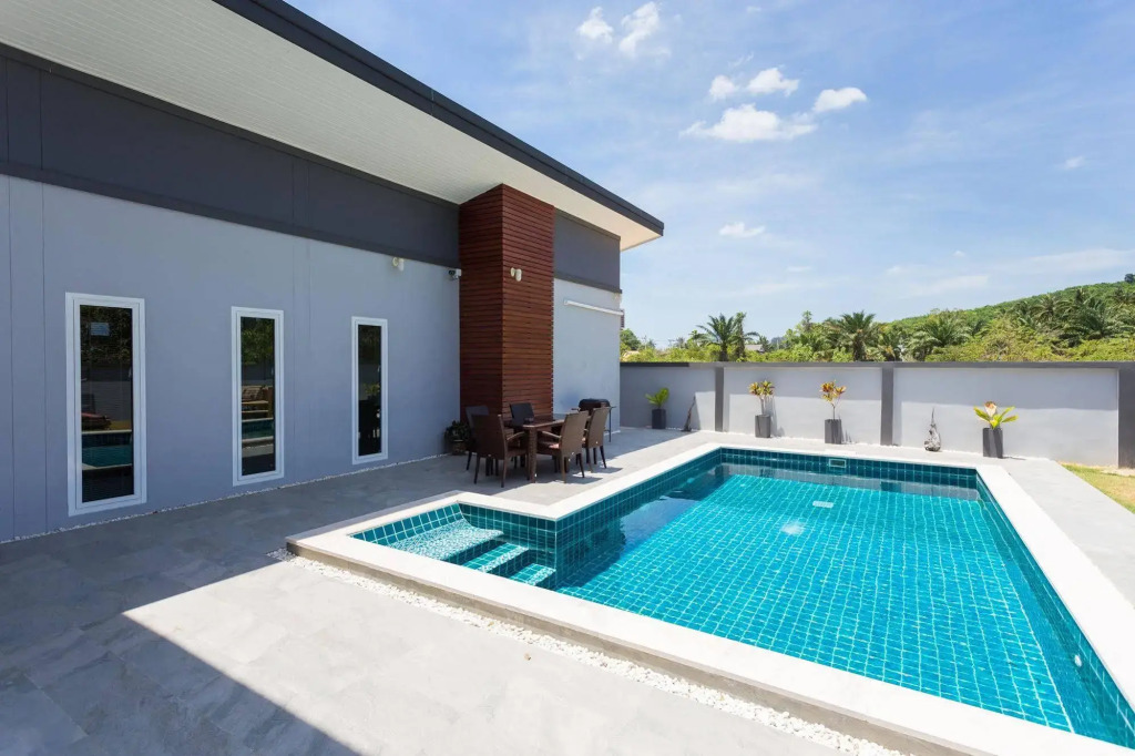 Elephas Villa