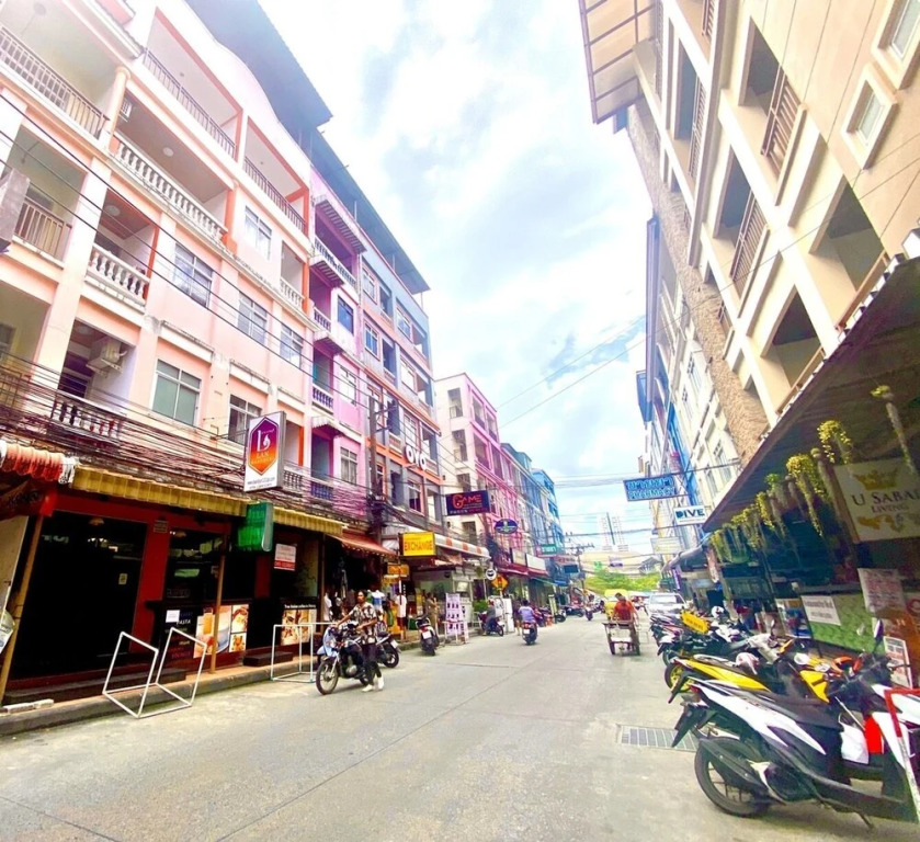 Lan Baanburi