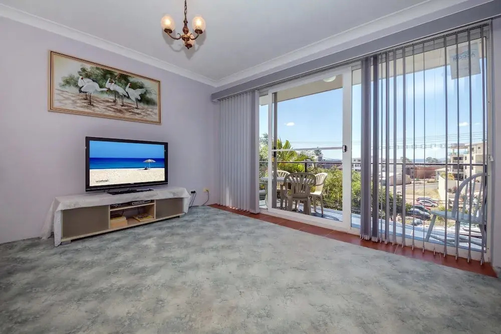 Sunset Towers, Unit 2/25 Donald Street