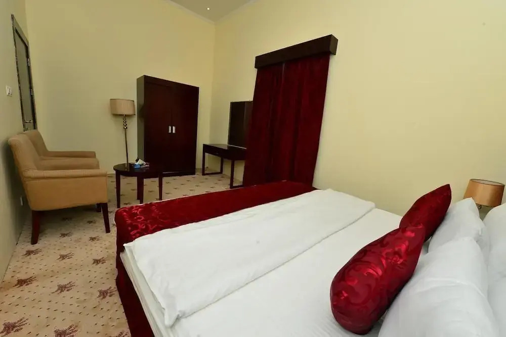 Lotuston Furnished Apartments 2