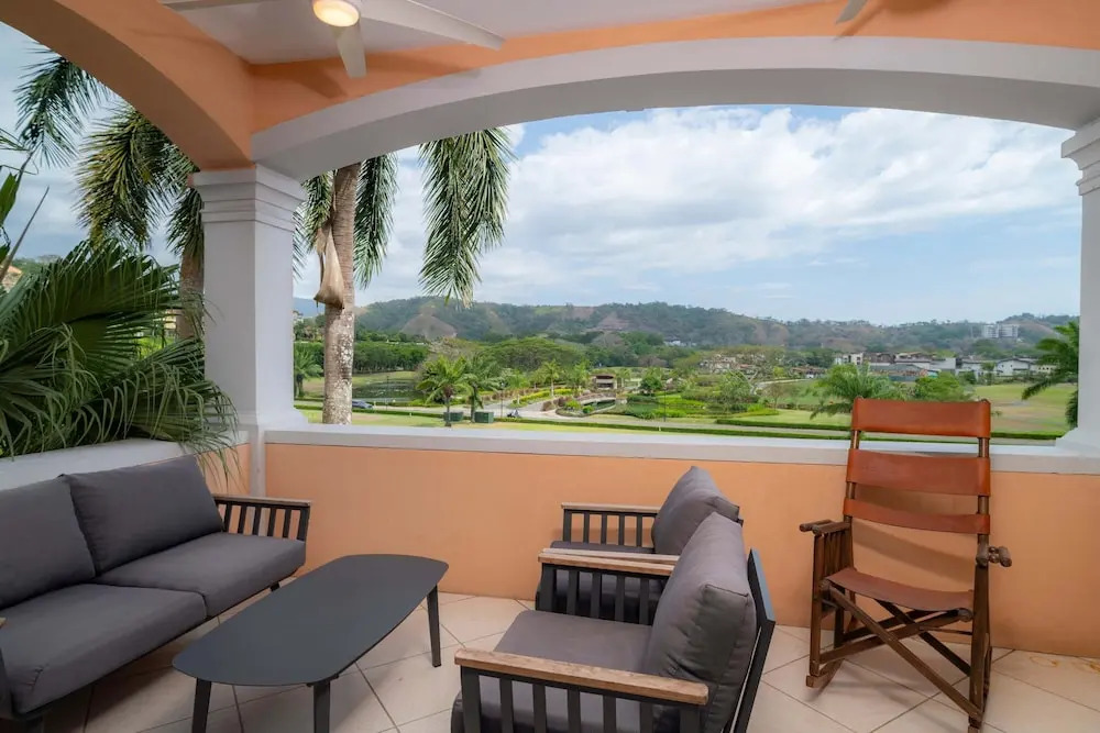 Colina 6C 3 bdr Golf View in Los Suenos