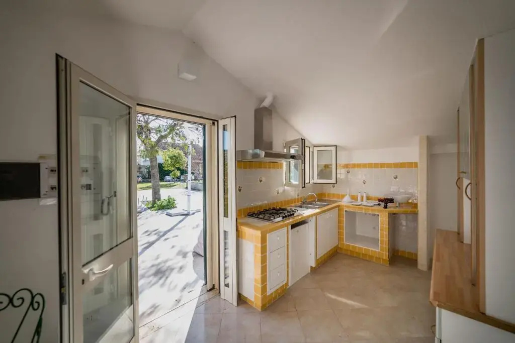 Villa con grande piscina privata e 5 camere m550