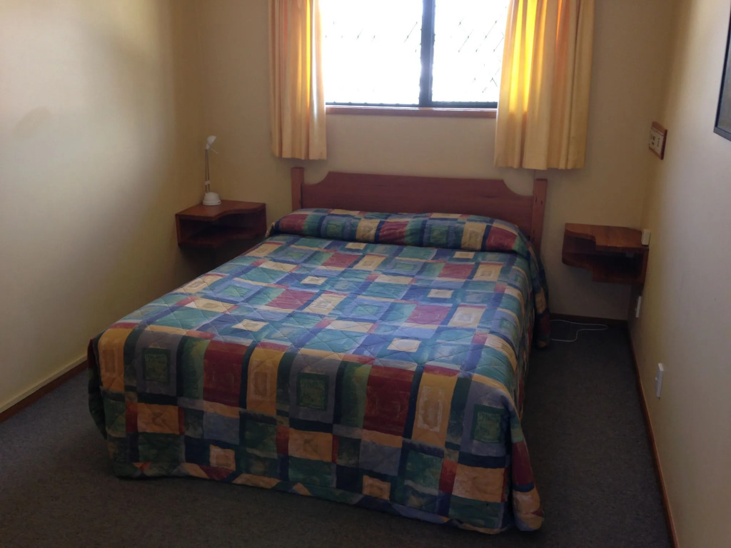 Grosvenor Motor Inn