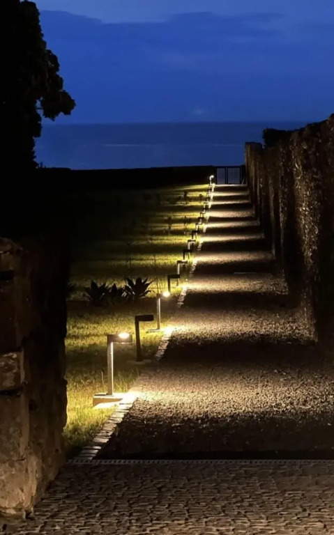 ENTRE MUROS - Turismo Rural - Casas com jardim e acesso direto ao mar