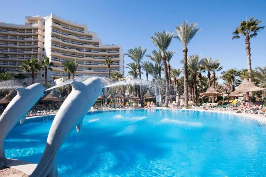 Курортный отель Riadh Palms Resort & Spa