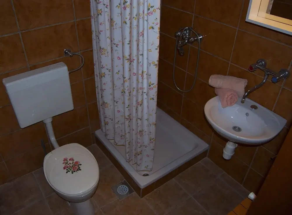 Apartments and Rooms Slavica