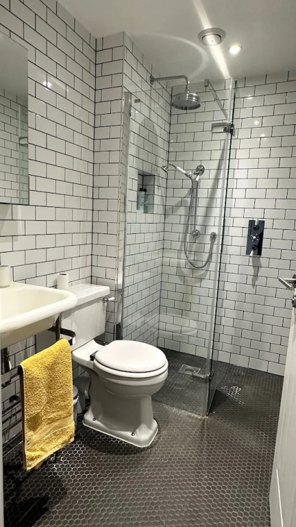 Modern & Stylish 1 Bedroom Flat