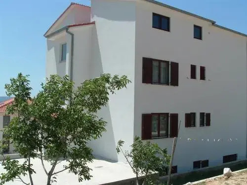 Apartment Ivo