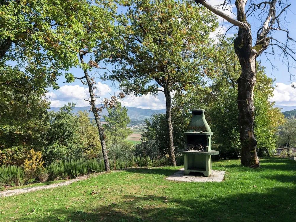 Scenic Farmhouse in Poppi With Swimming Pool