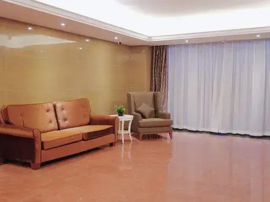 Yes Hotel