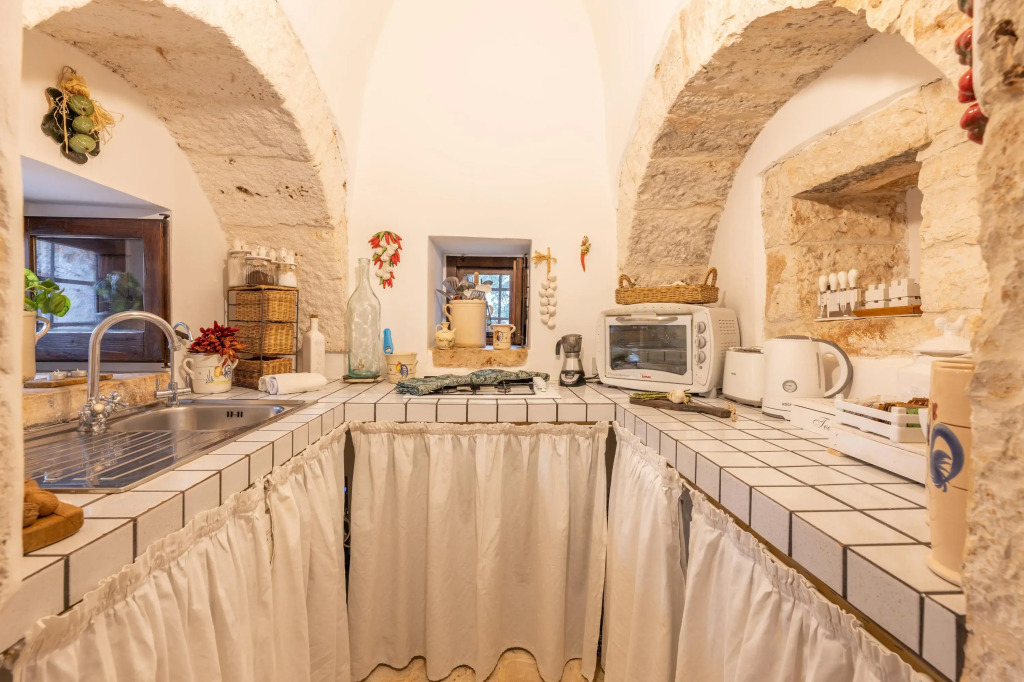 Trulli Delle Grotte - Castellana