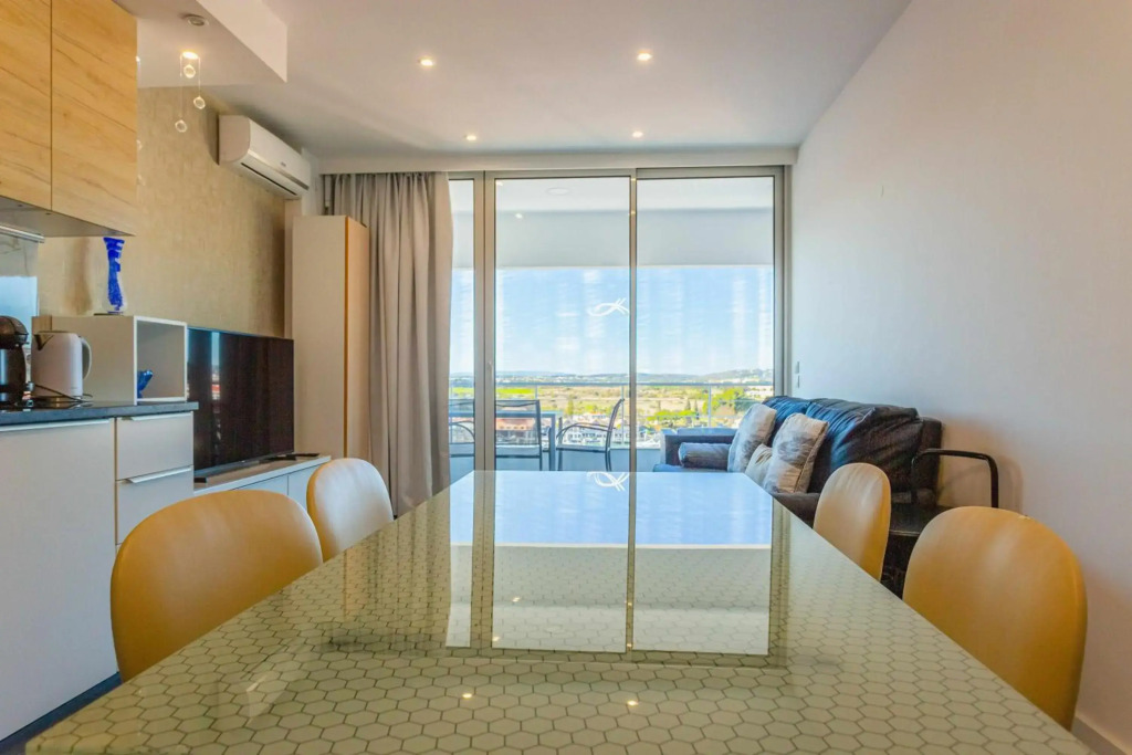 Renovated one bedroom plus one extra bedroom - Marina View Apartment By VilamouraSun
