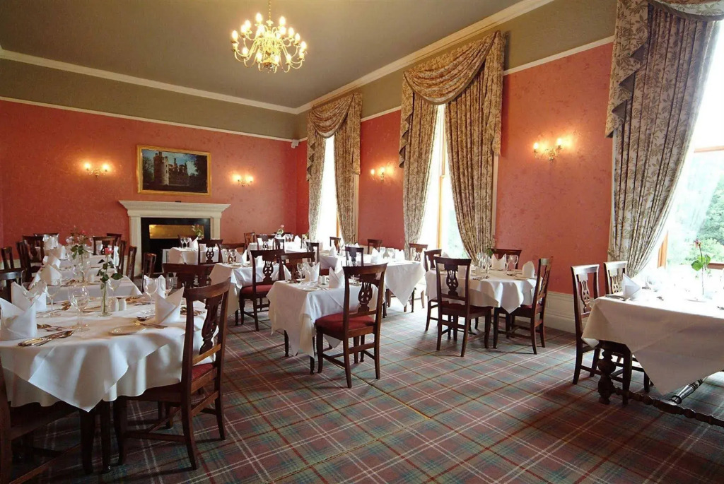 Castle Hotel