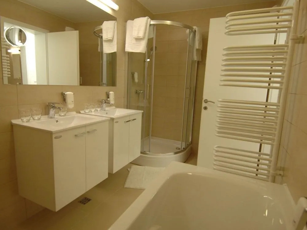 Apartments & Wellness Skok