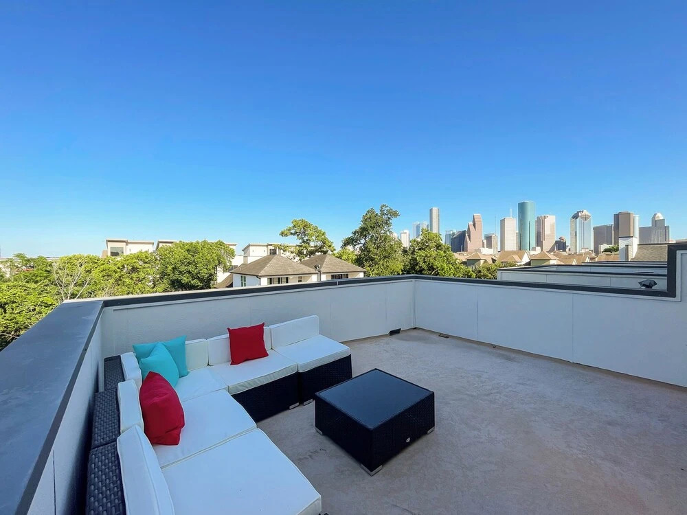 Houston Heights Hideaway Fast WiFi