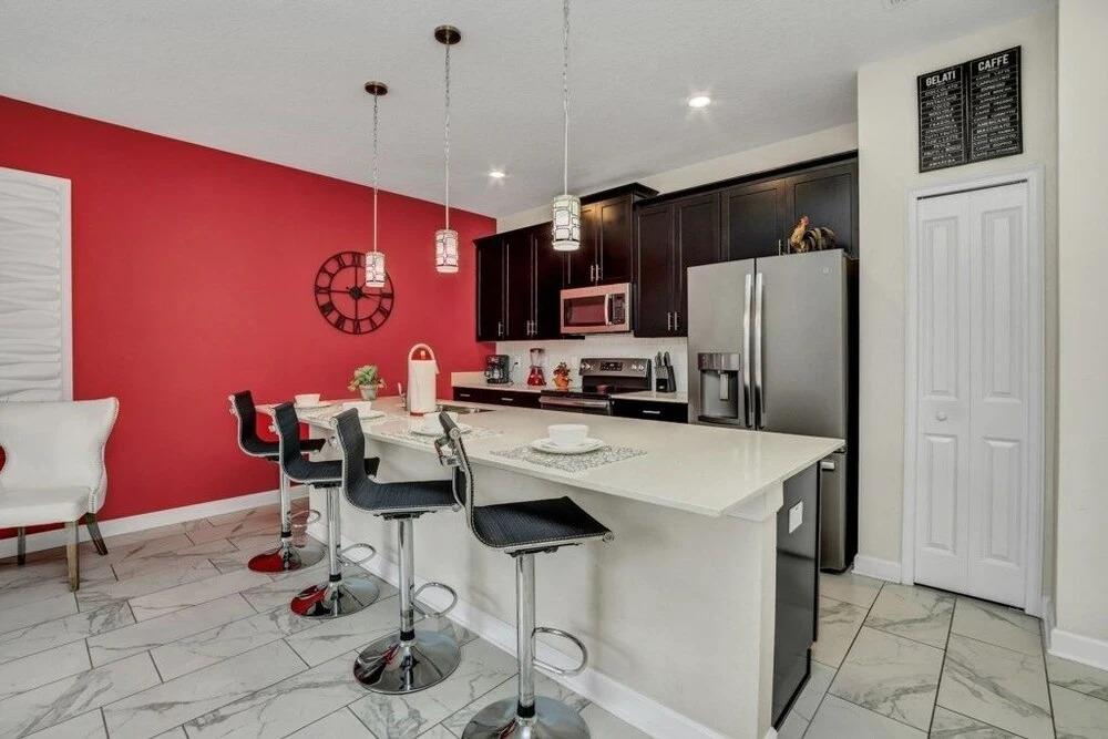 Storey Lake Amazing Resort 4 Bedroom Home! 4 Townhouse by Redawning