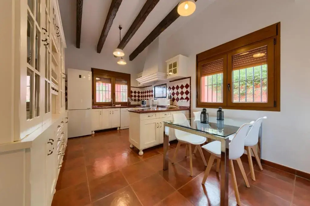 Holidays2Malaga Candado House pool & garden