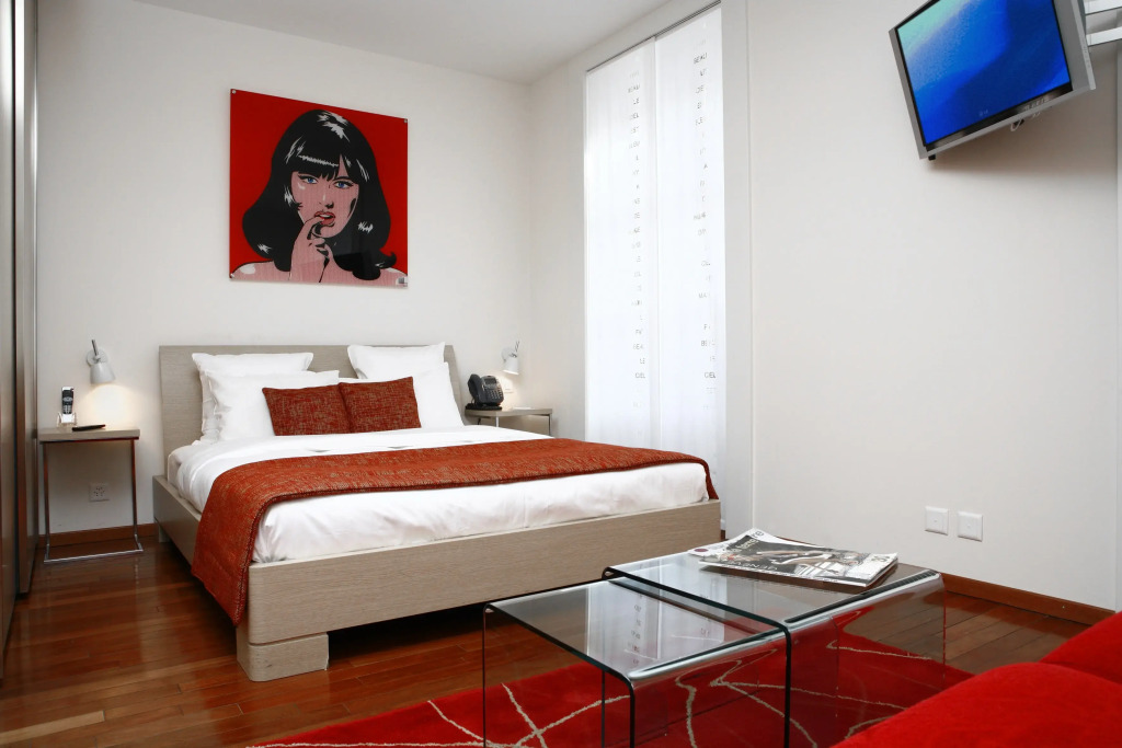 La Cour Des Augustins Boutique Gallery Design Hotel