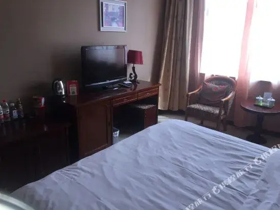 Gonglu Business Hotel