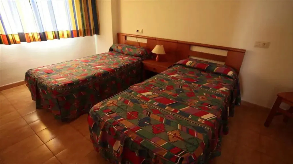 Apartamentos Torre Gerona