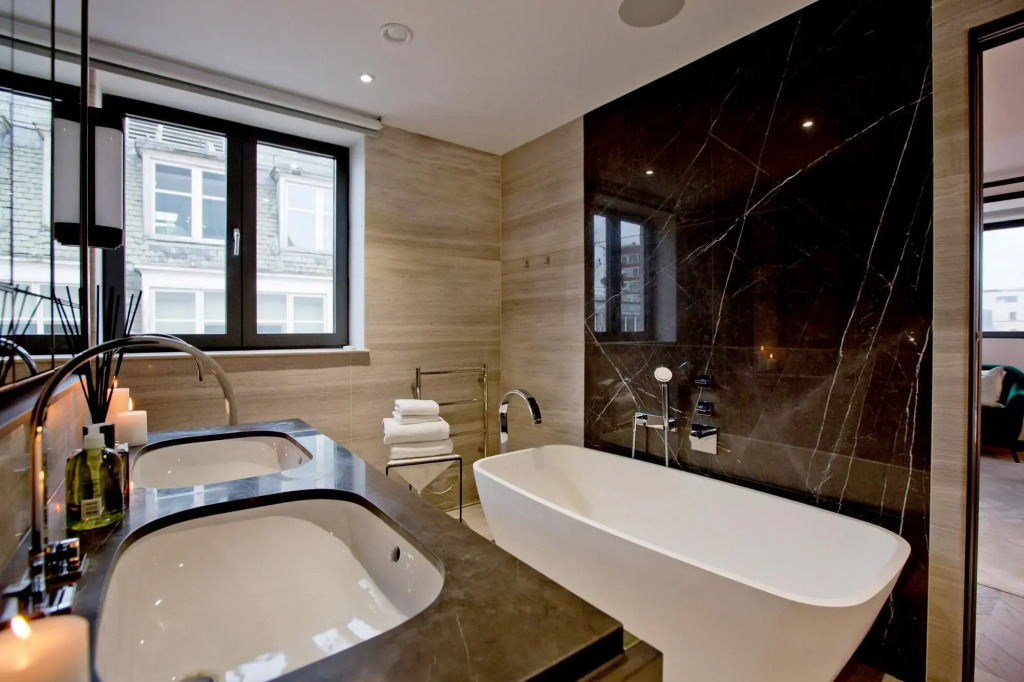 3-bed Rooftop Penthouse