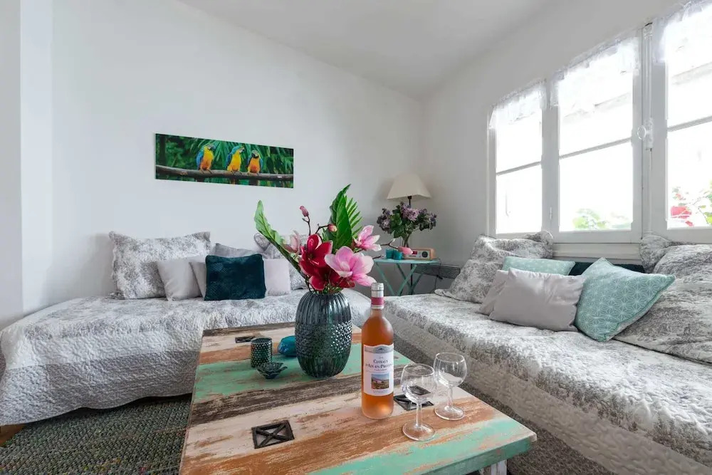 AGENCIA PRO - VERY LUMINOUS APARTMENT - NEAR TRAM and CITY CENTER