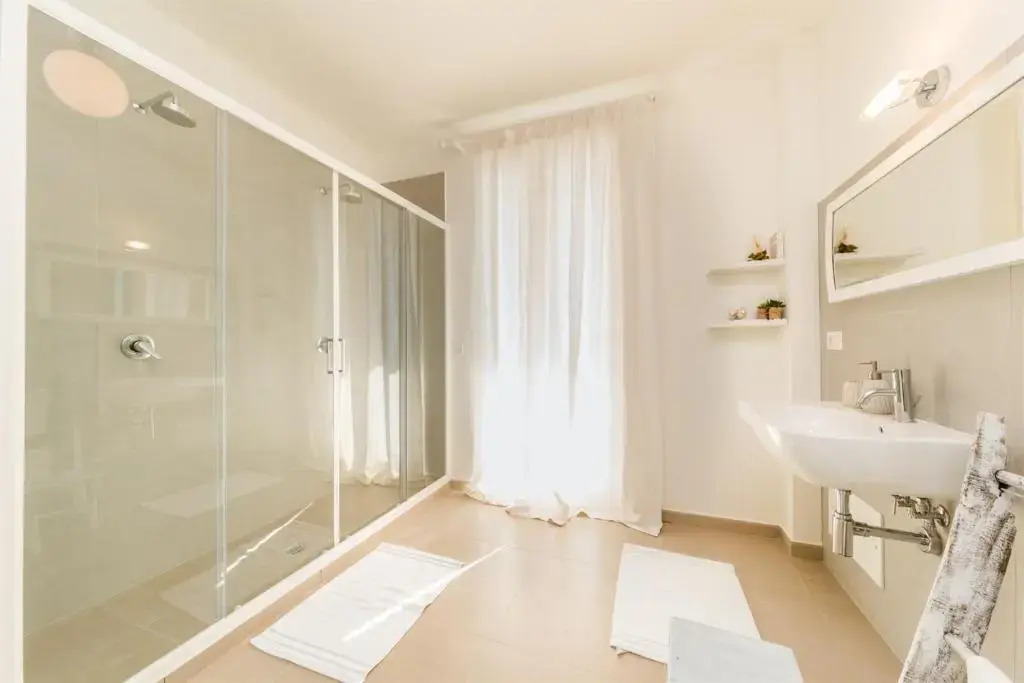 CASA DI EOLO 8&2, Emma Villas