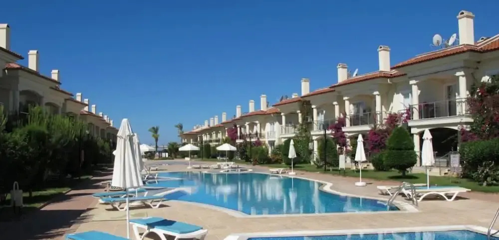Villa SH15 by JoyLettings