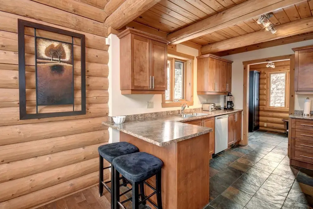 Chalet Navajo