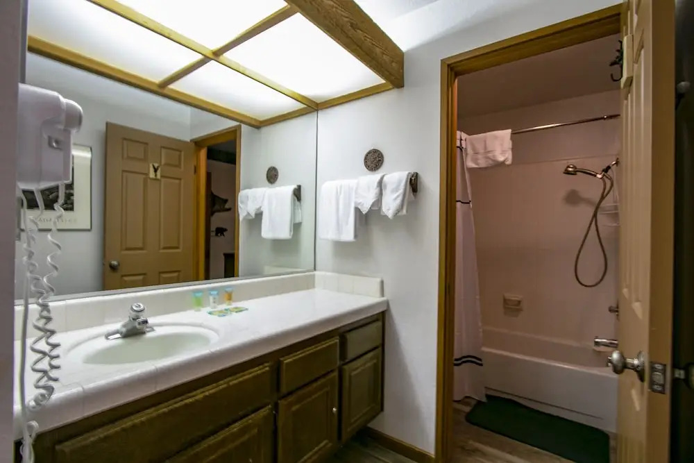 Aspen Creek #209 1 Bedroom Condo