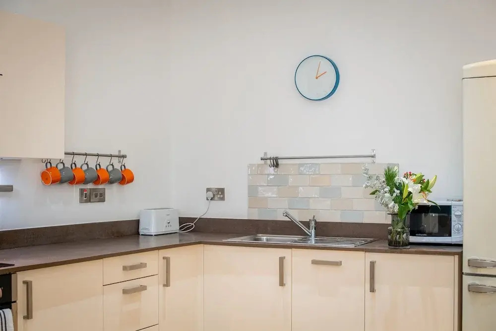Stylish 93sqm 2 Bed Historical City Centre Flat