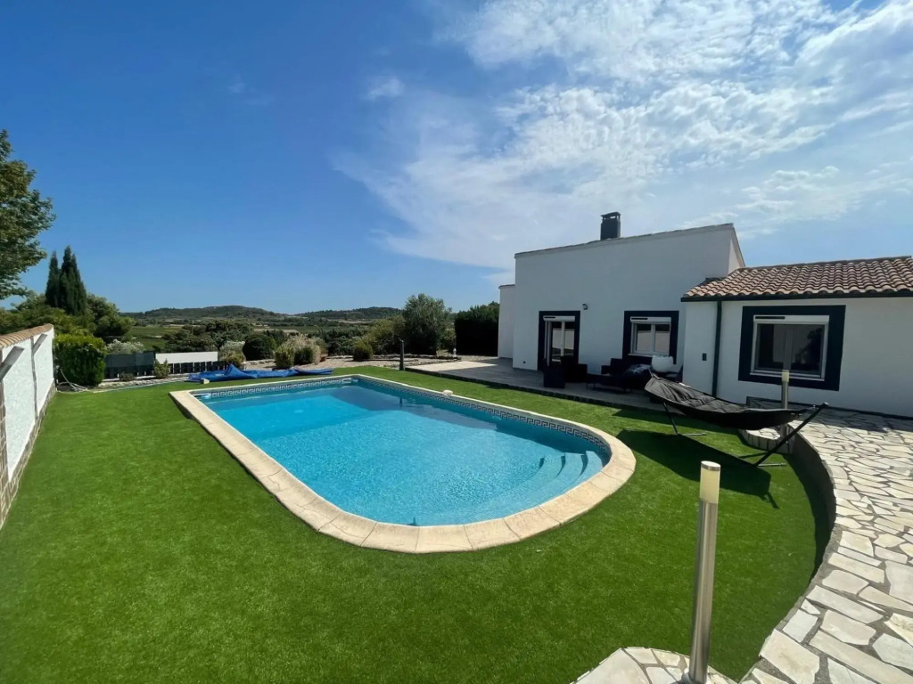 Modern Comfort in Minervois