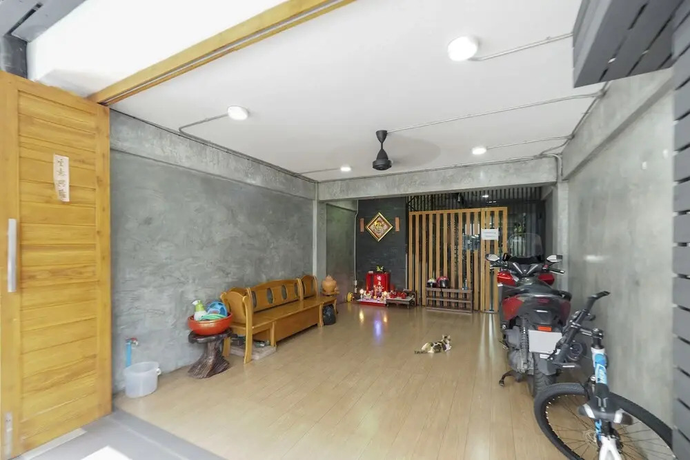 The Palm Apartment by OYO Rooms