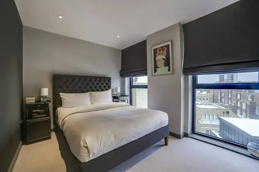 Modern 2bed W/balcony Sleeps 6 in Hackney