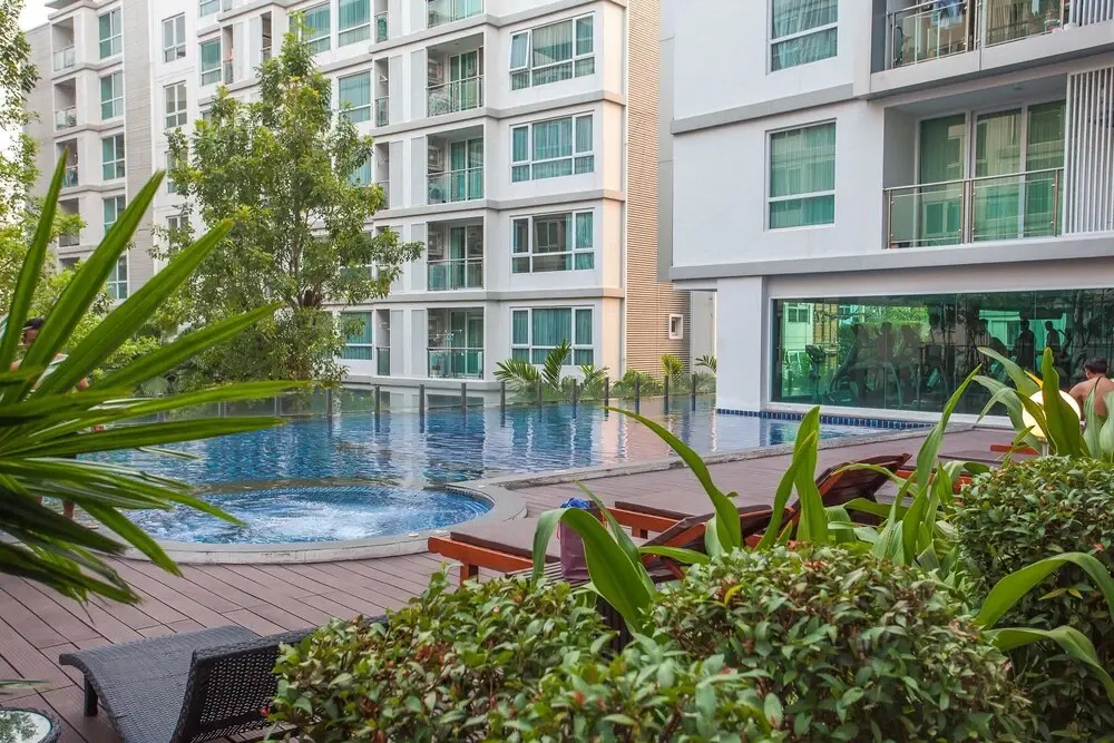 Sukhumvit 64 Pool View Apartment